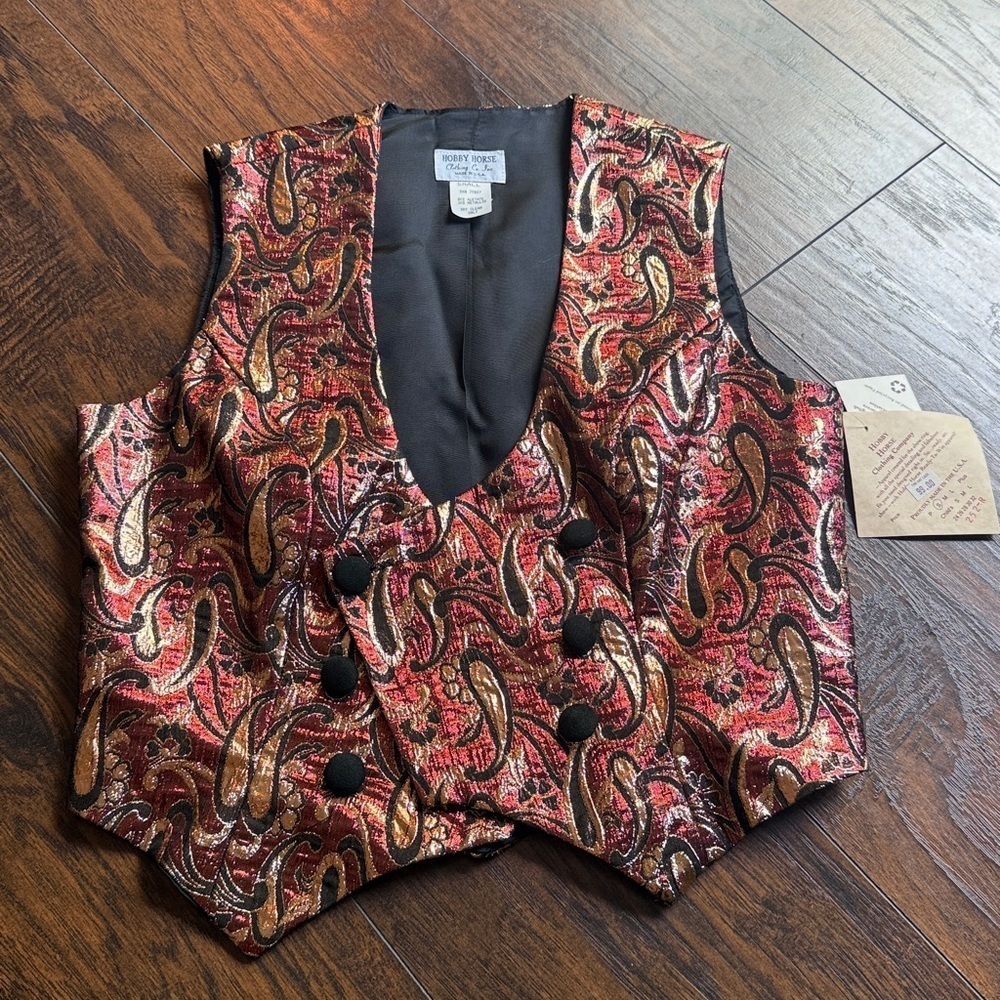 NWT Hobby Horse Clothing Vintage Show Vest, gold. Red black size small (Z15)